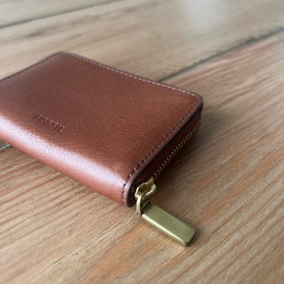 Fossil Brown Mini Leather Wallet - Picture 3 of 8